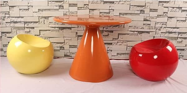 Apple Shaped Table and Chairs DKY004