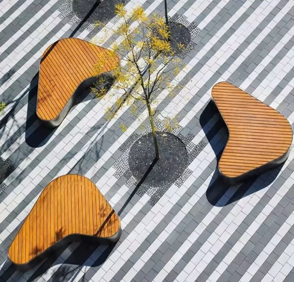 Heart Shaped Outdoor Bench DKY680